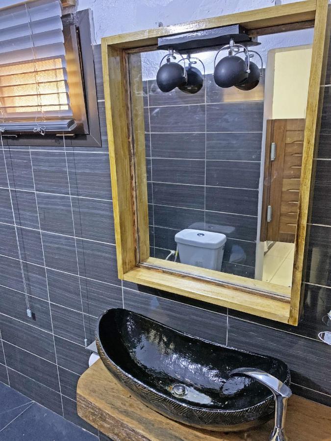 אבידג'אן Hotel Blawa מראה חיצוני תמונה